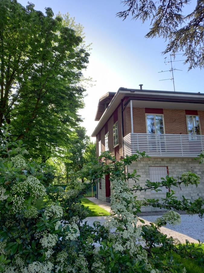 B&B Km 198 - Letto E Colazione Sorbara Bagian luar foto