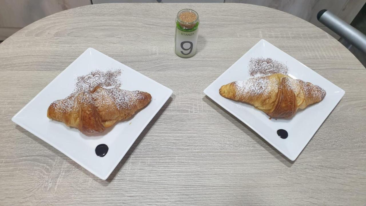 B&B Km 198 - Letto E Colazione Sorbara Bagian luar foto